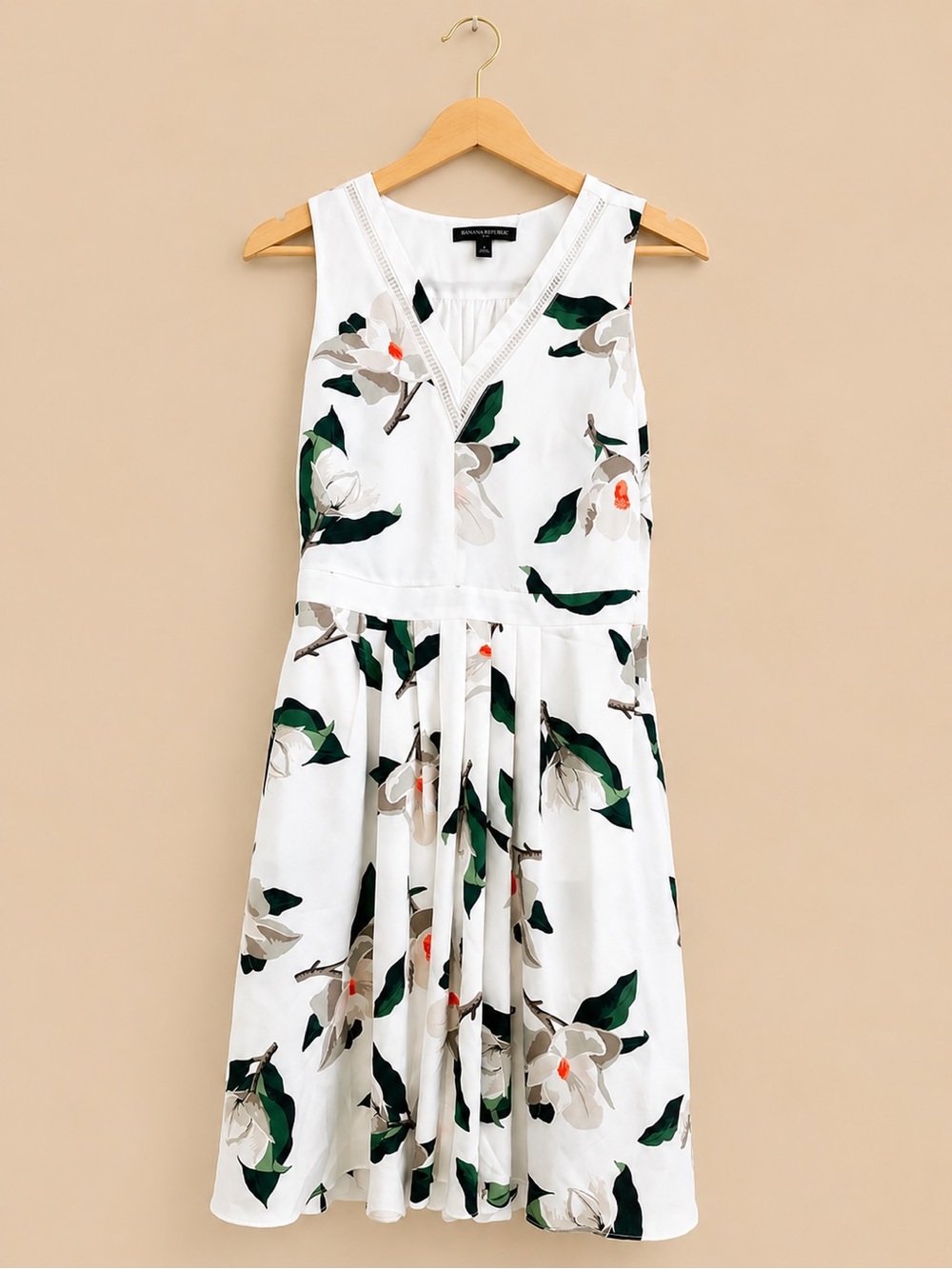 Banana Republic Magnolia Floral Fit & Flare Dress Size 2 - Picture 2 of 9